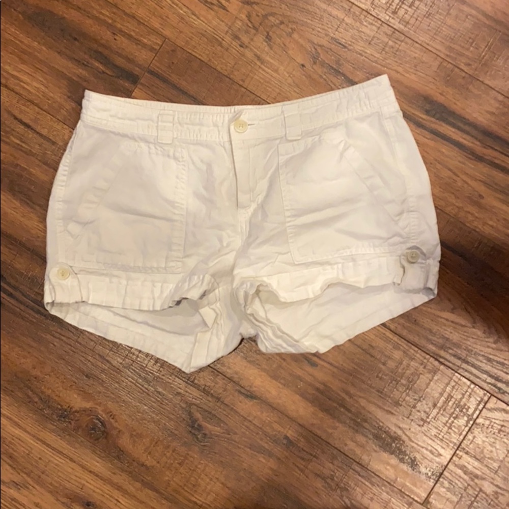 GAP white shorts
